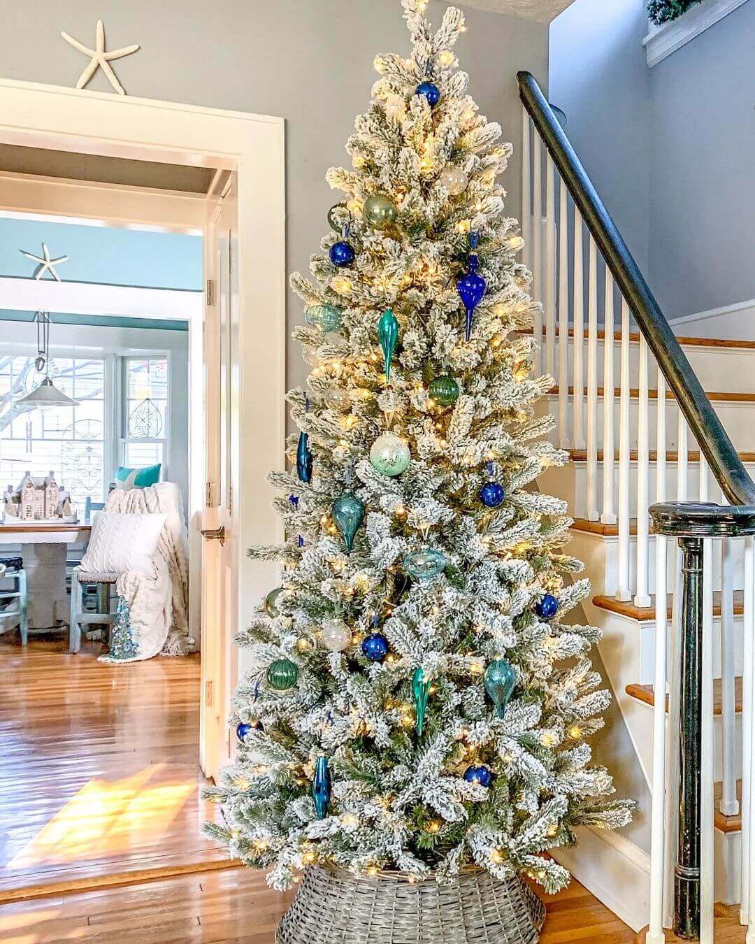 King of Christmas Snowflake 30-Piece Glass Ornament Set (Blue) Limited Edition